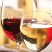 ¿Cómo limpiar las copas de vino y de agua?