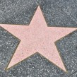 ¿Cuántas estrellas hay en el Paseo de la Fama de Hollywood?