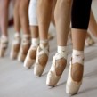 En dedans, movimiento de pierna en ballet